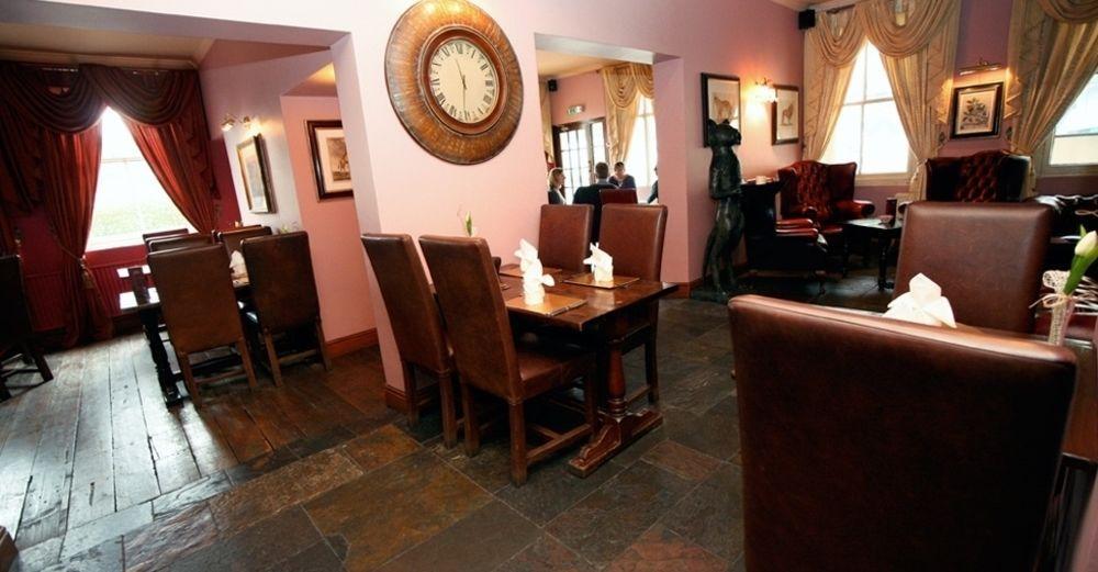 The Imperial Hotel Stroud  Esterno foto
