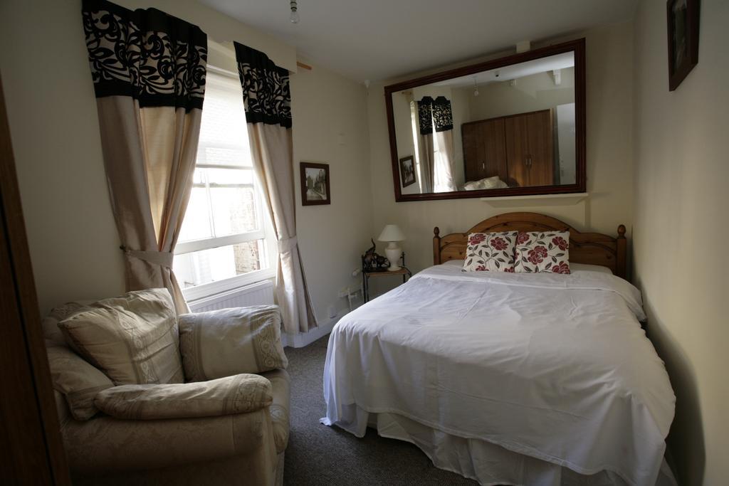 The Imperial Hotel Stroud  Esterno foto