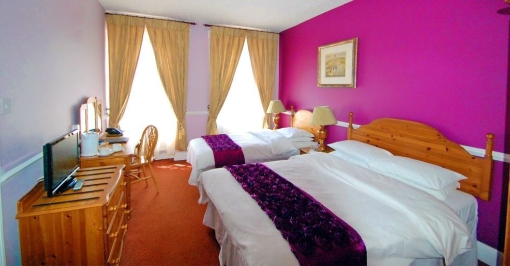 The Imperial Hotel Stroud  Esterno foto