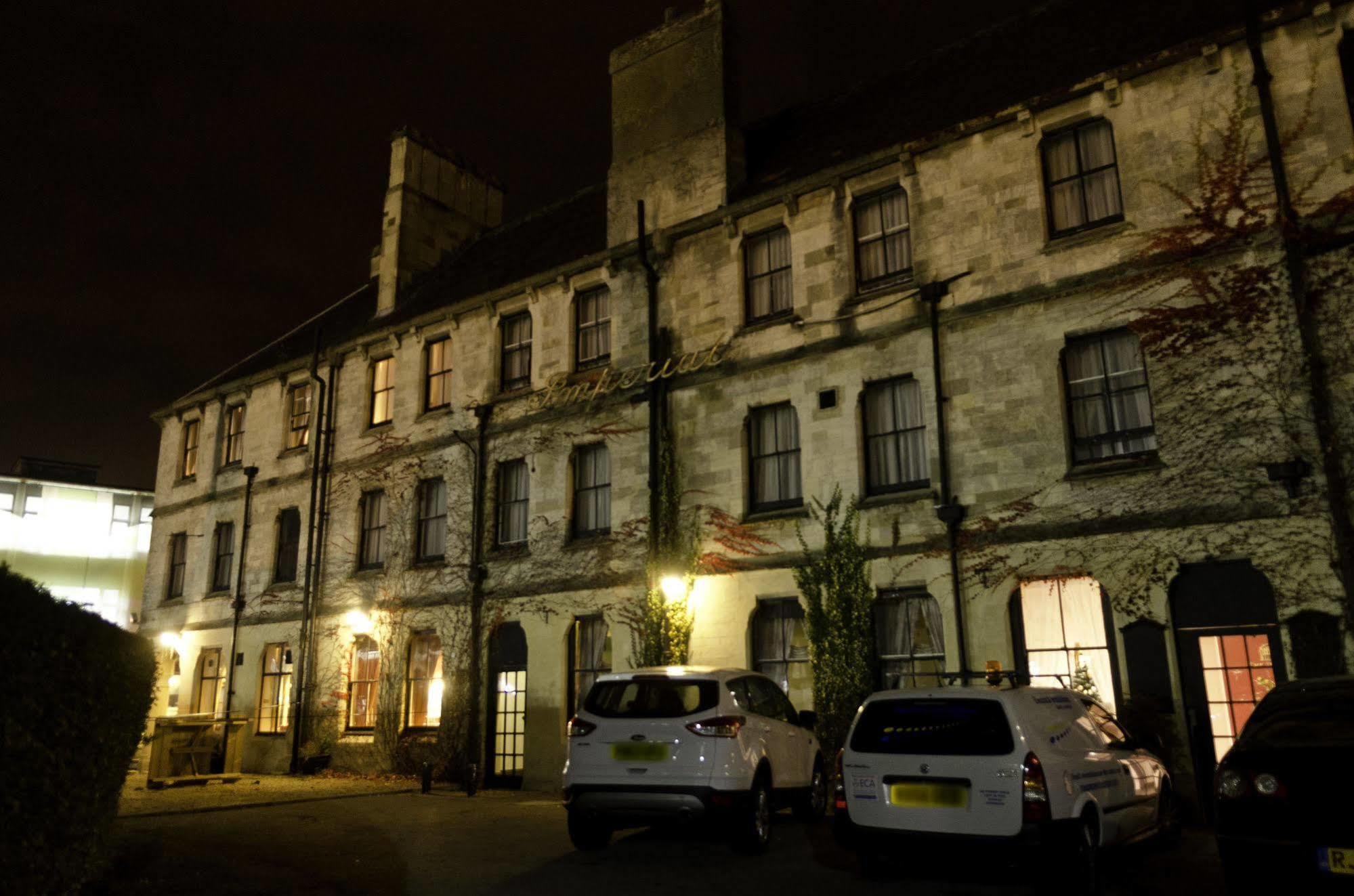 The Imperial Hotel Stroud  Esterno foto
