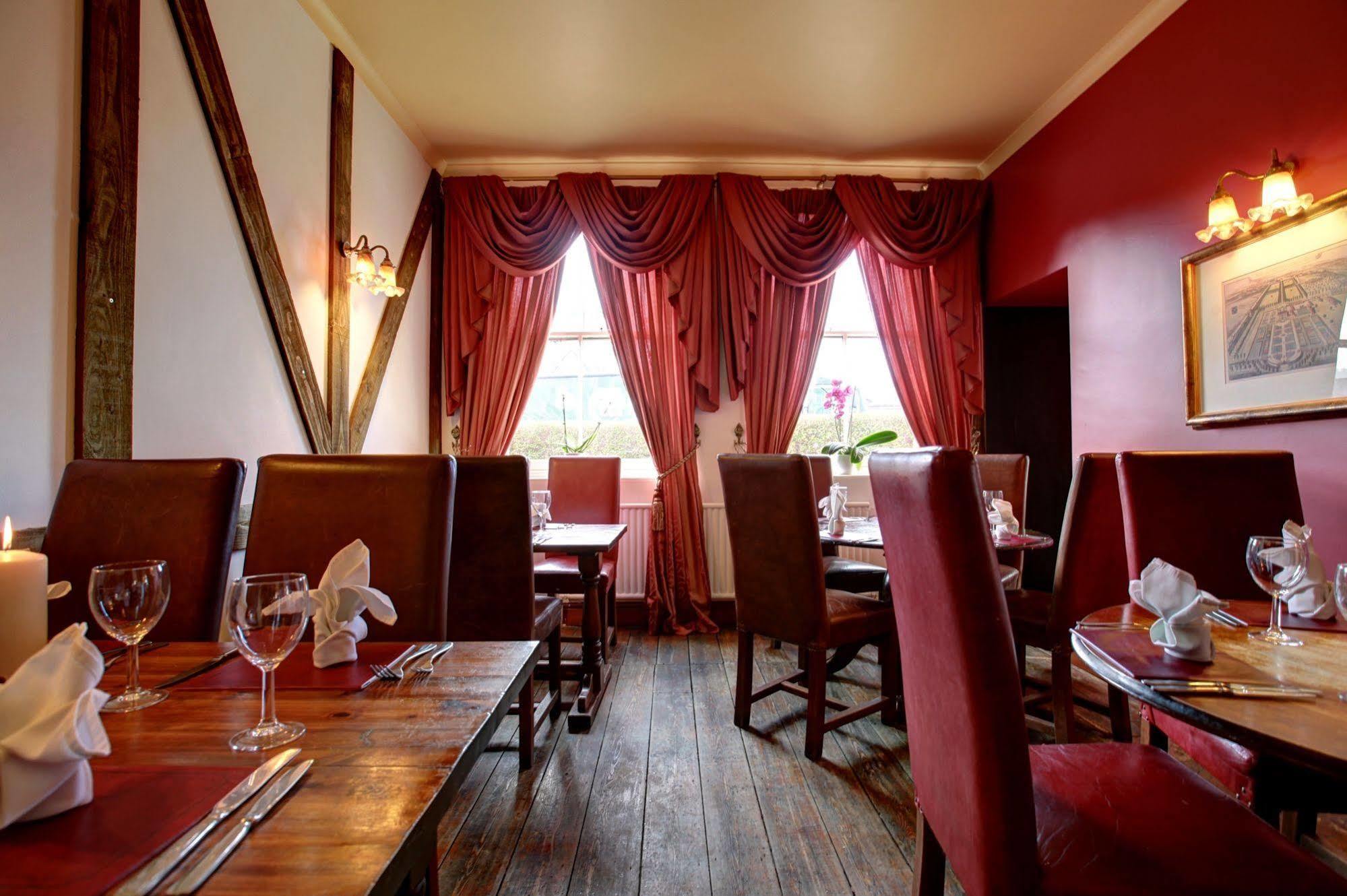 The Imperial Hotel Stroud  Esterno foto
