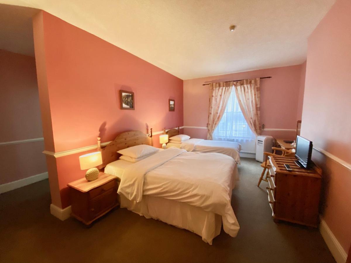 The Imperial Hotel Stroud  Esterno foto